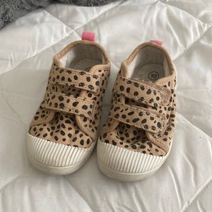 cute polka dotted girls shoes